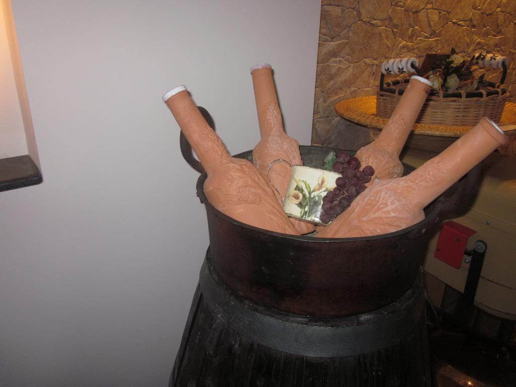 La Tavernetta Dell'Etna ซัฟเฟรานา เอตเนอา ภายนอก รูปภาพ